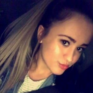 Meet your Posher, Nadia